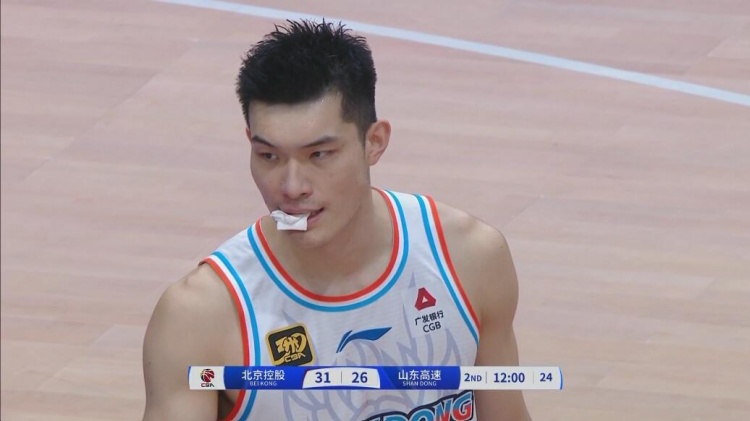 郭凯:嘴被打到后血一直往外冒 很期待下场与洛夫顿的对决